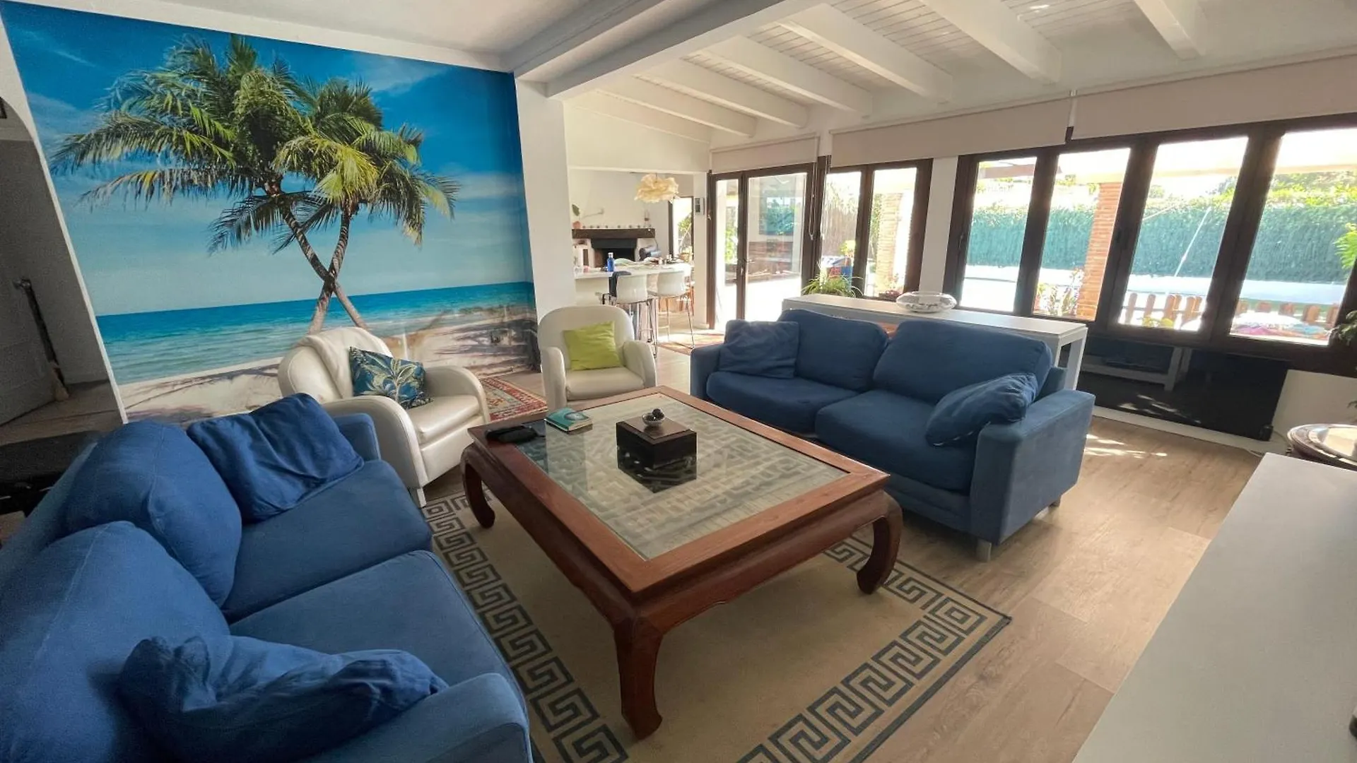 Chalet En La Playa Con Piscina 马尔韦利亚