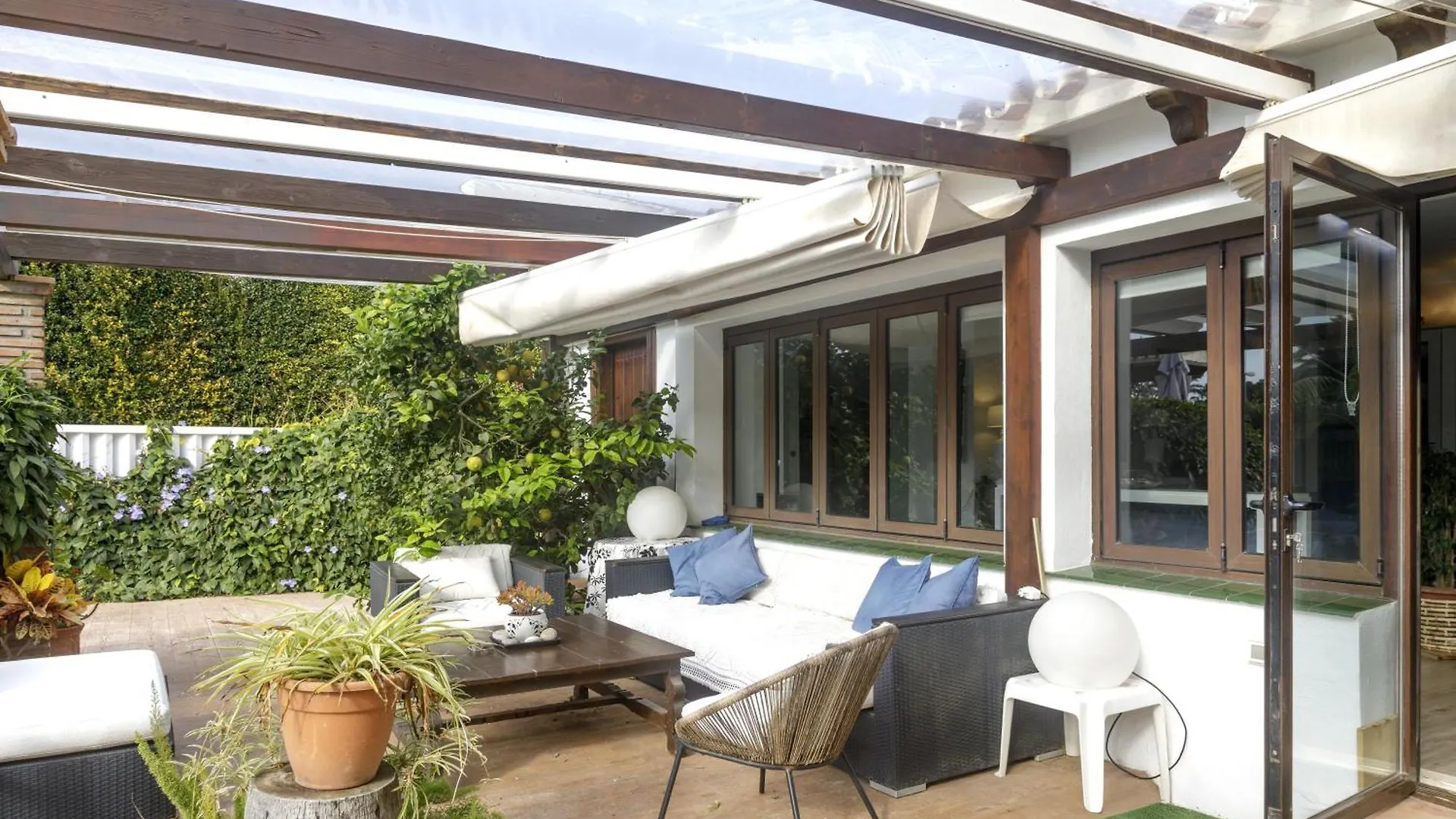 Chalet En La Playa Con Piscina ماربيا